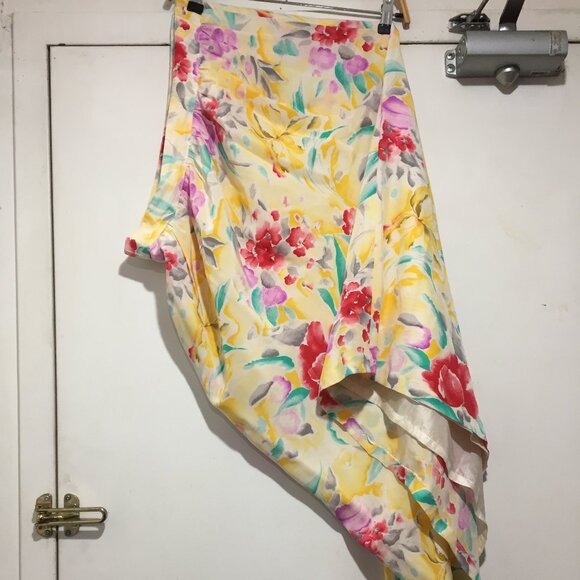 VINTAGE FLORAL PRINT SILK SKIRTS SIZE 14 - Picture 6 of 8
